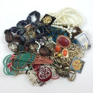 Costume Jewelry 4 lbs Lot Wearable Vintage Modern